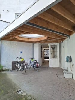 1000126917 parking vélo